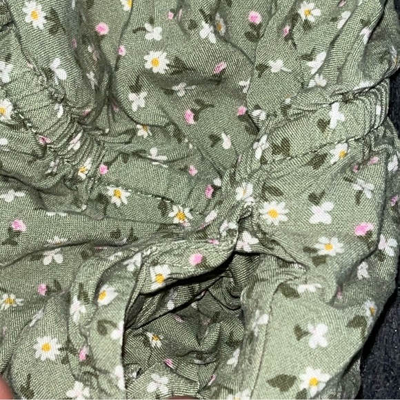 Cat&Jack•Green Floral Romper - Picture 5 of 11